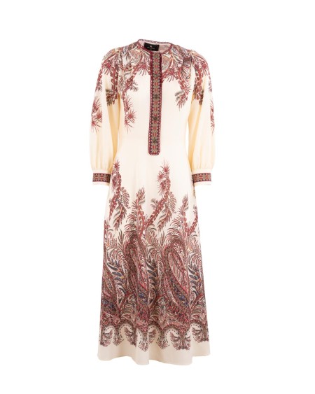 Shop ETRO  Abito: Etro abito in sablé con stampa piazzata.
Abito midi realizzato in tessuto sablé stretch. 
Il modello è decorato da una stampa Paisley floreale piazzata ed è arricchito da bottoni metallici con logo Pegaso in rilievo.
Vestibilità regular.
Maniche a palloncino.
Chiusura con bottoni Pegaso.
Composizione: 98% poliestere, 2% elastan.
Made in Italy. WRHA0431 99SPSE2-X0801